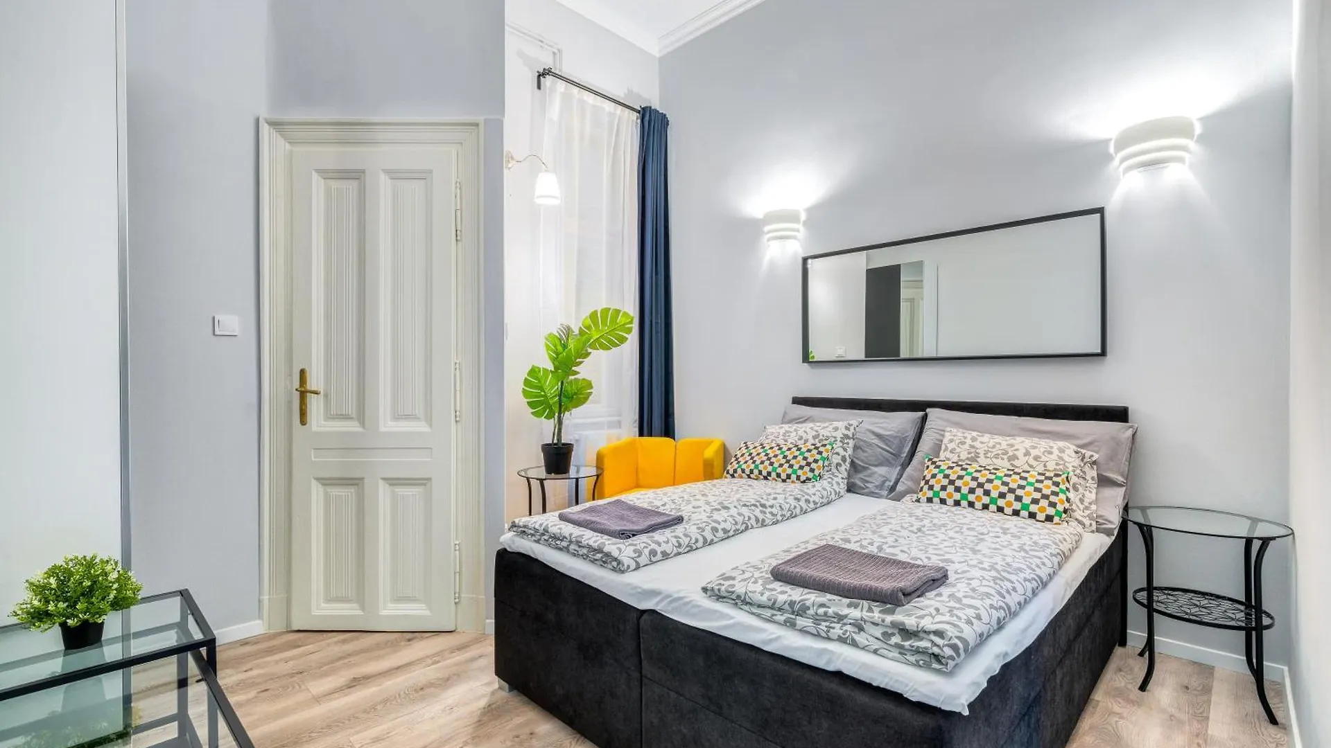 Synagogue 1 Bedroom Apartment S161 Budapest